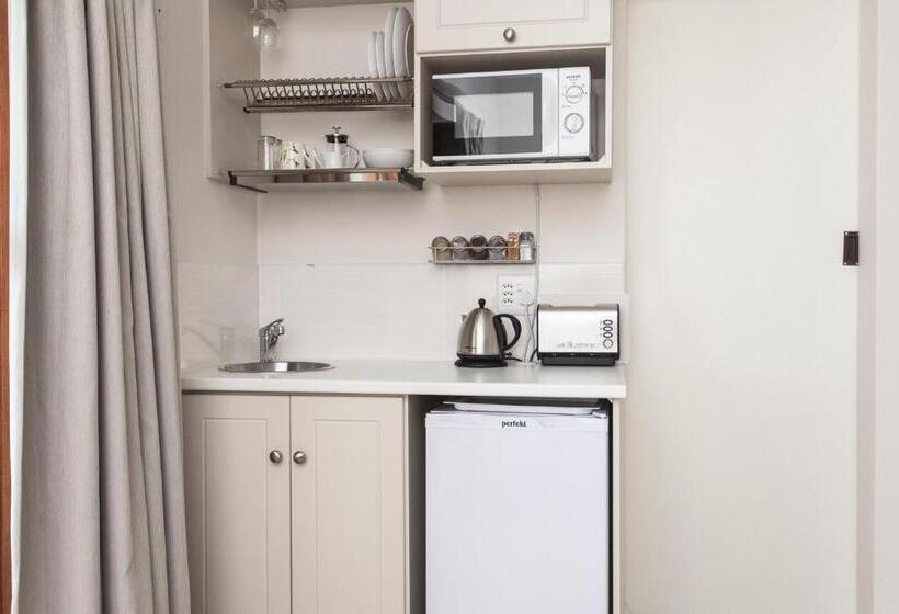 جناح, Raptor Rise