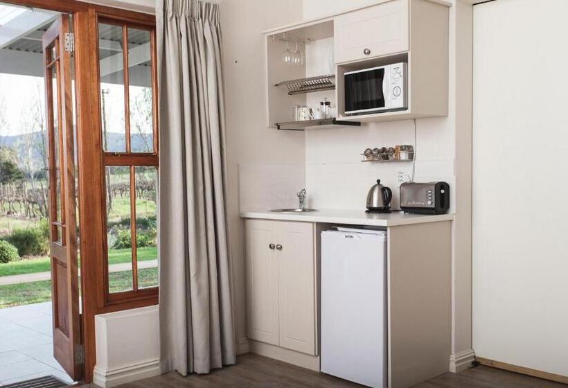 جناح, Raptor Rise