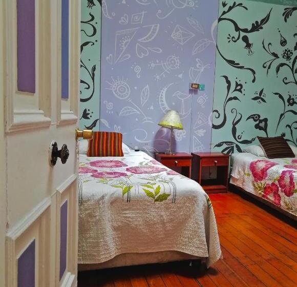 اتاق استاندارد, Nomada