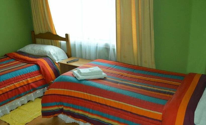 חדר סטנדרט חדר אמבטיה משותף, Hostal Arkya   Adults Only