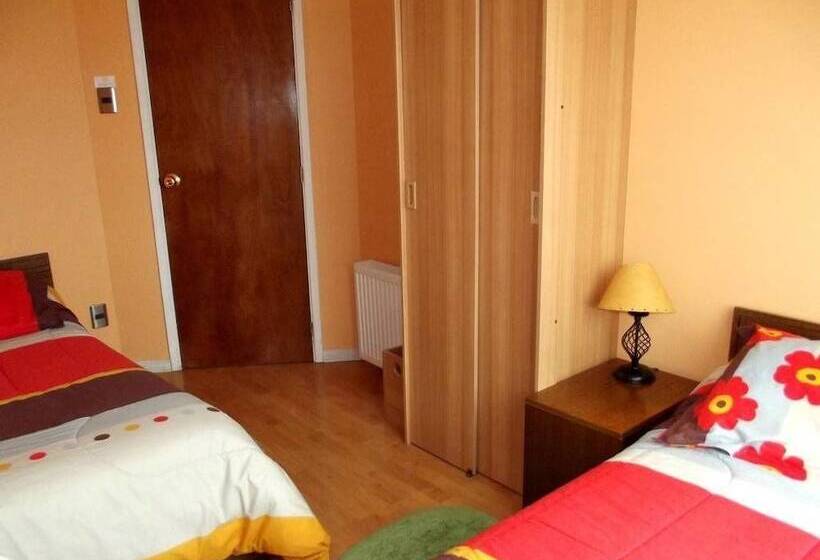 חדר סטנדרט חדר אמבטיה משותף, Hostal Arkya   Adults Only