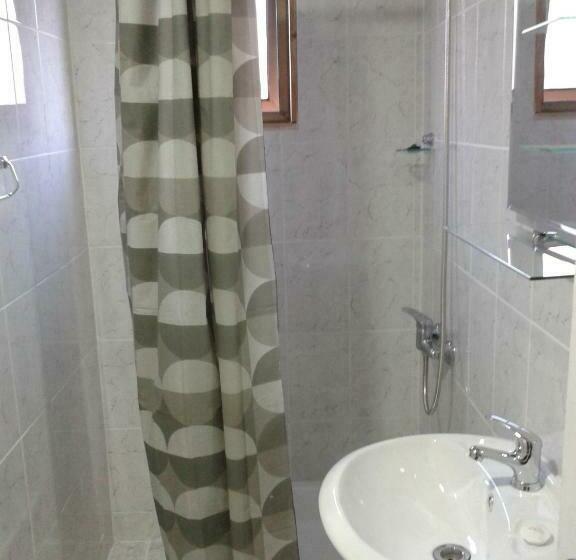 Quarto Estandar, Hostal Eifelhaus