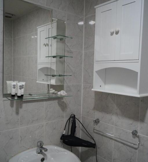 اتاق استاندارد سه نفره, Hostal Eifelhaus