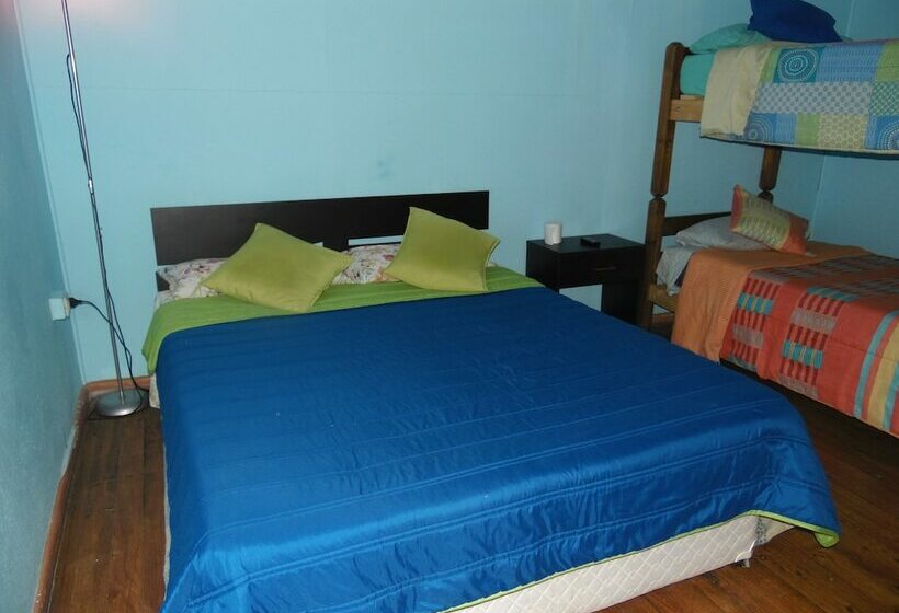 اتاق خانوادگی با سرویس بهداشتی مشترک, Hostal Tricontinental