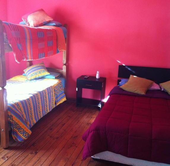 اتاق خانوادگی با سرویس بهداشتی مشترک, Hostal Tricontinental