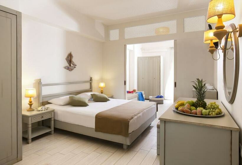 اتاق سوپریور با چشمانداز جانبی دریا, Almyrida Resort