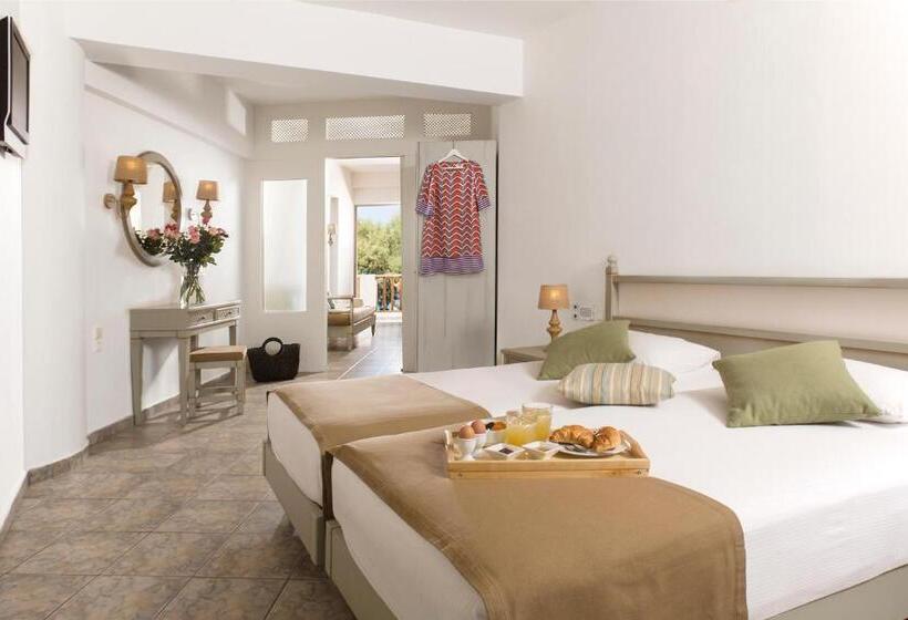 اتاق خانوادگی, Almyrida Resort