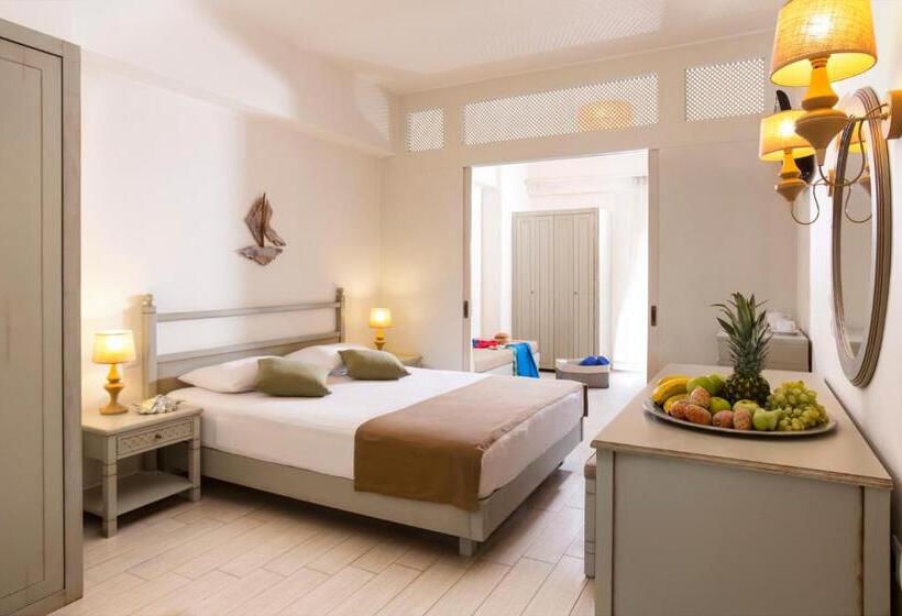 家庭间, Almyrida Resort