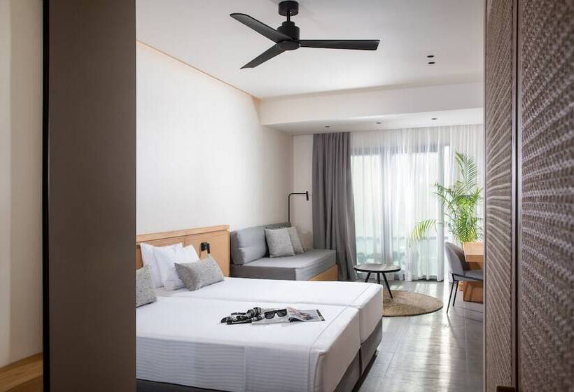 اتاق سوپریور با چشمانداز جانبی دریا, Almyrida Resort