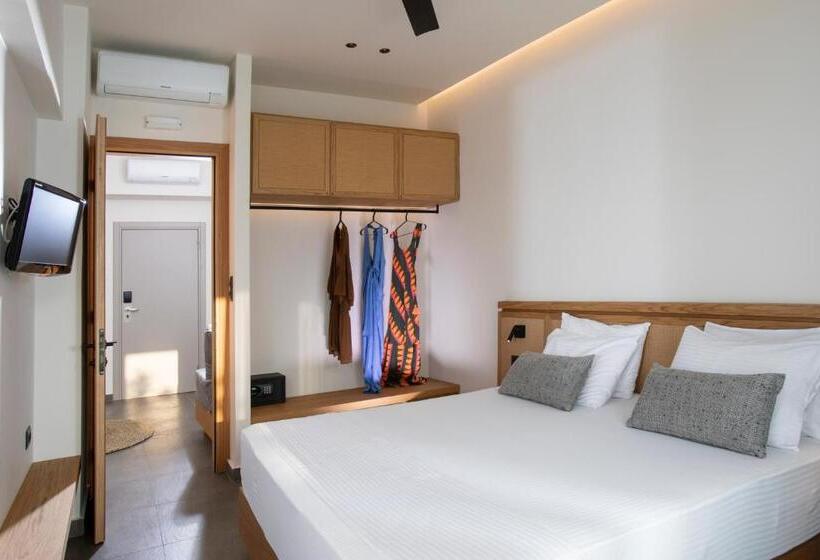 小型套房带阳台, Almyrida Resort
