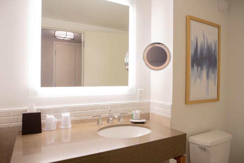 اتاق سوپریور با چشمانداز جانبی دریا, Almyrida Resort