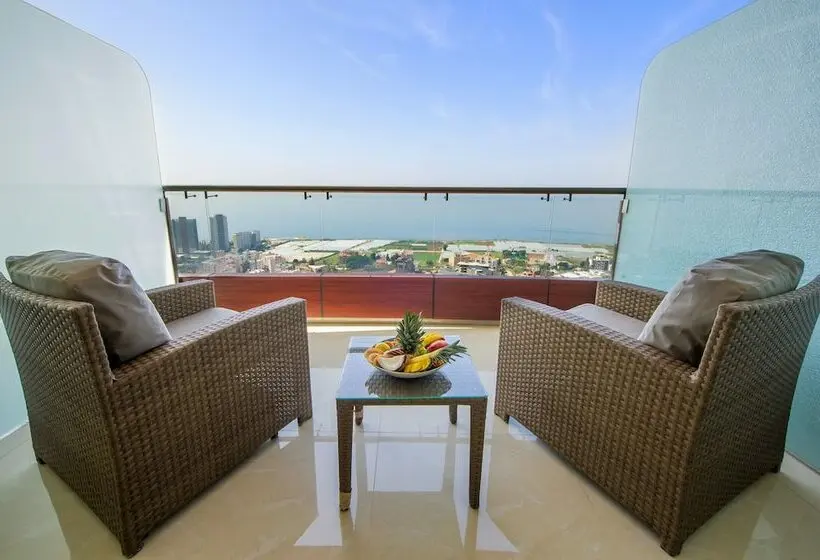 اتاق لوکس, Burj On Bay