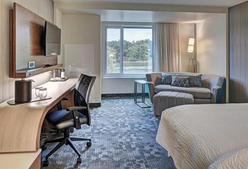 带大床的标准间, Courtyard By Marriott Appleton Riverfront