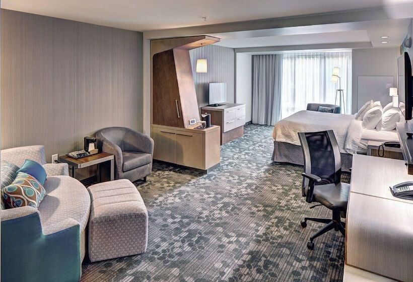 标准间带双人床, Courtyard By Marriott Appleton Riverfront