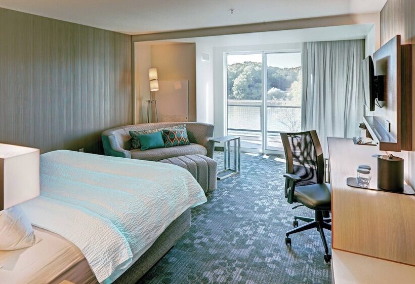 标准间带双人床, Courtyard By Marriott Appleton Riverfront
