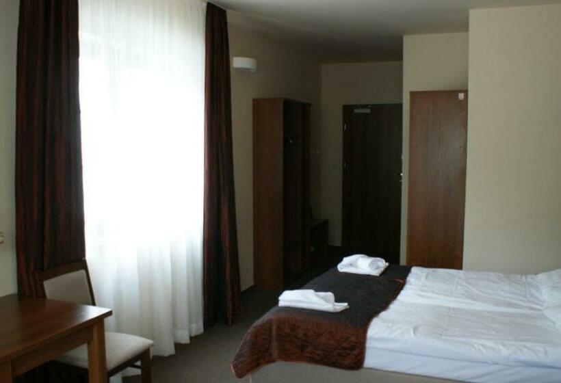 اتاق استاندارد, Dwa Potoki