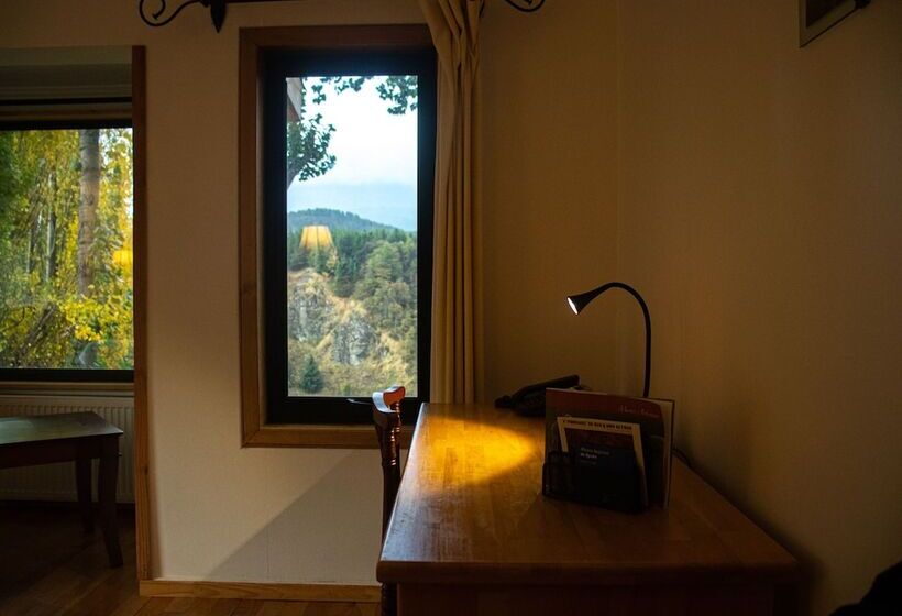 스탠다드 룸, El Reloj