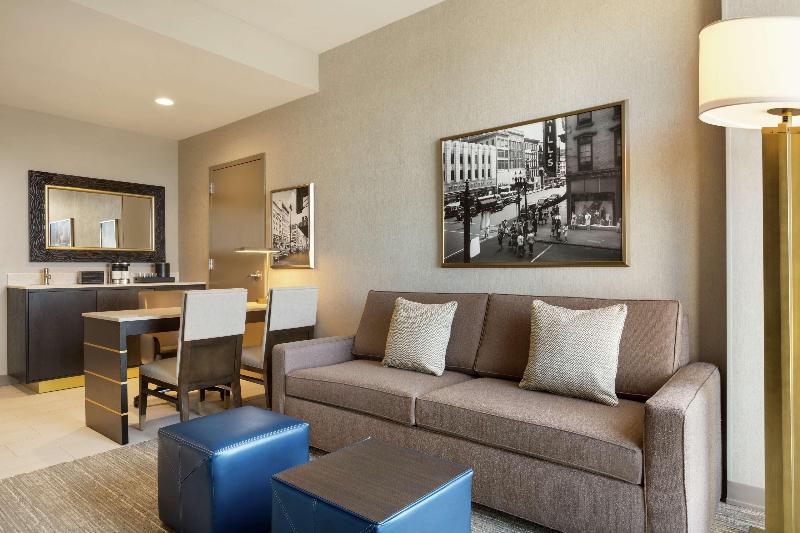 디럭스 스위트, Embassy Suites By Hilton Syracuse Destiny Usa