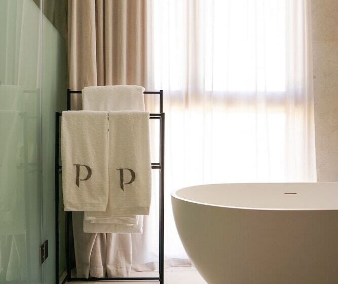 Полулюкс, Es Princep The Leading Hotels Of The World