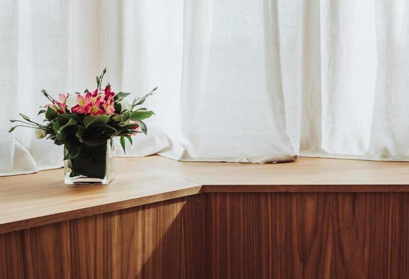 Полулюкс, Es Princep The Leading Hotels Of The World