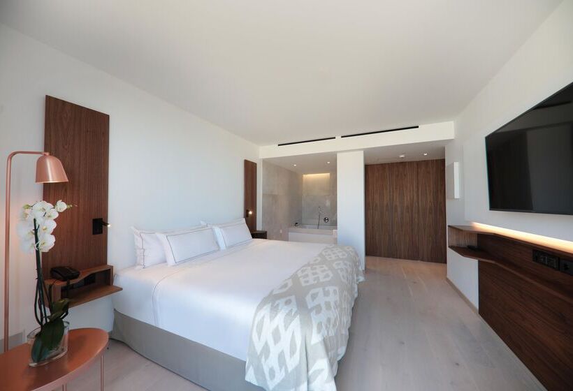 Полулюкс, Es Princep The Leading Hotels Of The World