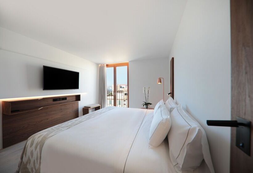 Полулюкс, Es Princep The Leading Hotels Of The World