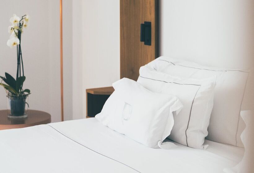 Номер Deluxe Вид на Море Боковой, Es Princep   The Leading Hotels Of The World