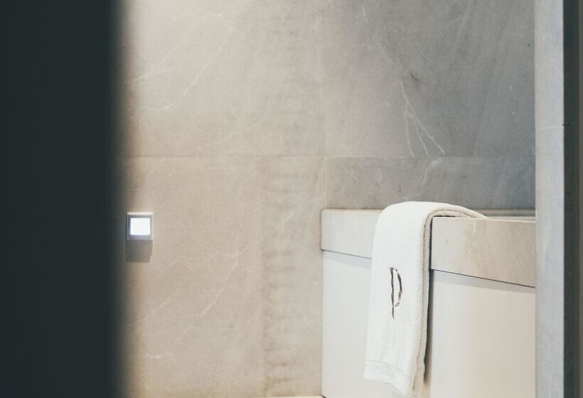 Полулюкс, Es Princep The Leading Hotels Of The World