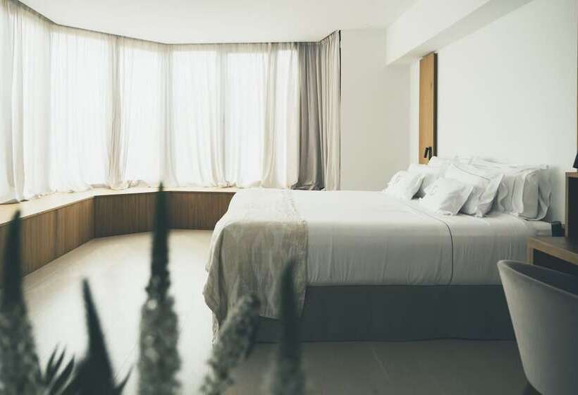 Полулюкс, Es Princep The Leading Hotels Of The World