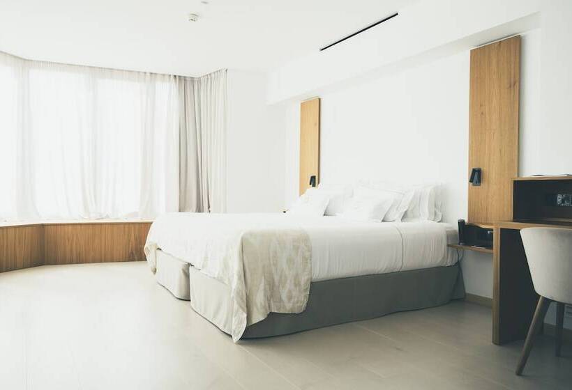 Полулюкс, Es Princep The Leading Hotels Of The World