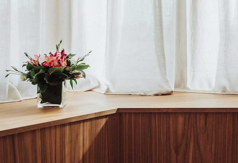 Полулюкс, Es Princep   The Leading Hotels Of The World