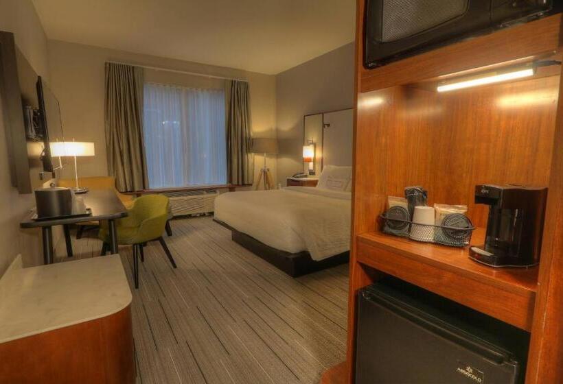 キングサイズベッドのスタンダードルーム, Fairfield Inn & Suites By Marriott Gatlinburg Downtown