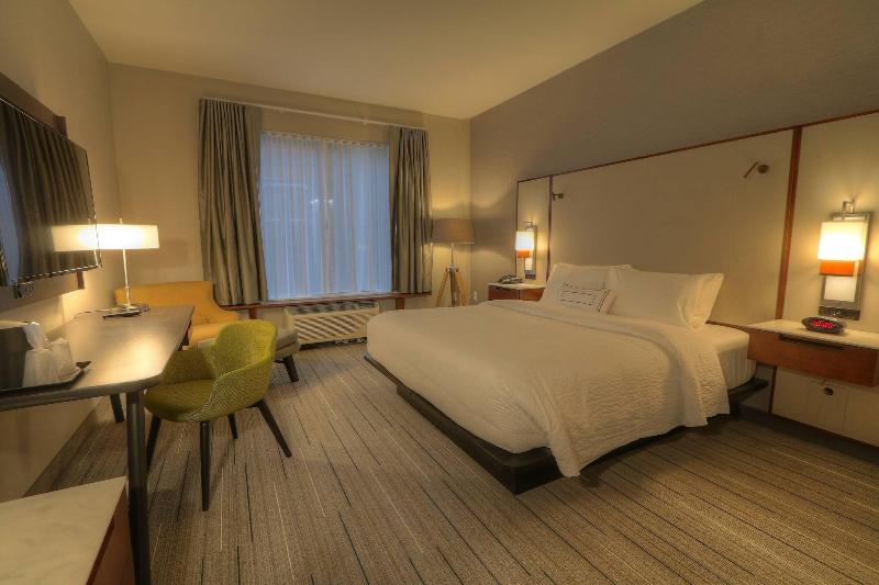 Pokój Standard Łóżko King Size, Fairfield Inn & Suites By Marriott Gatlinburg Downtown