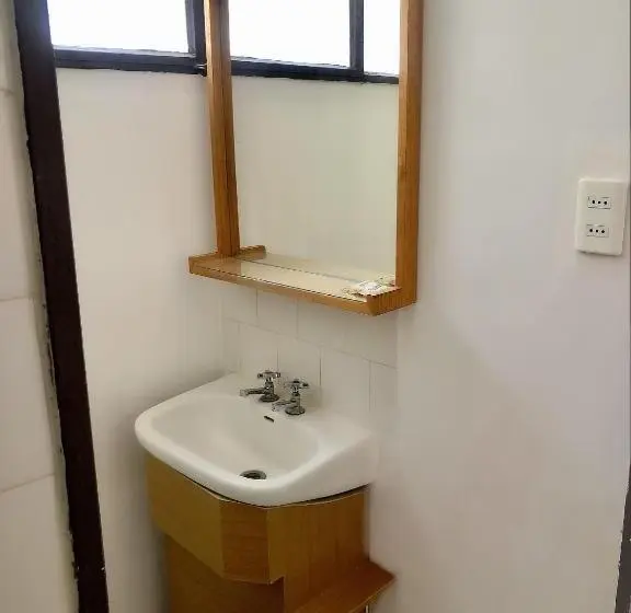 Standard Kolmen Hengen Huone, Las Vicuñas