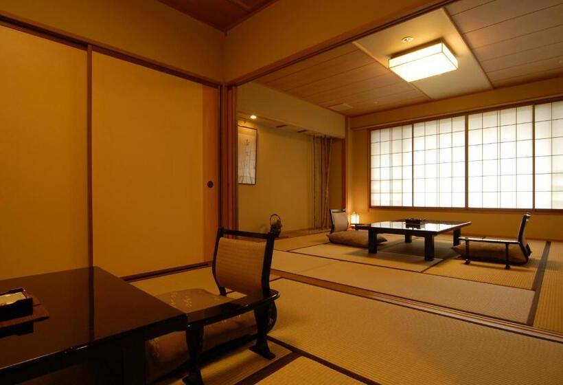 Номер Deluxe, Marukyu Ryokan
