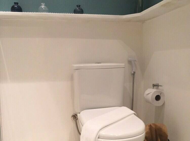 标准工作室, Recanto Das Andorinhas Studios