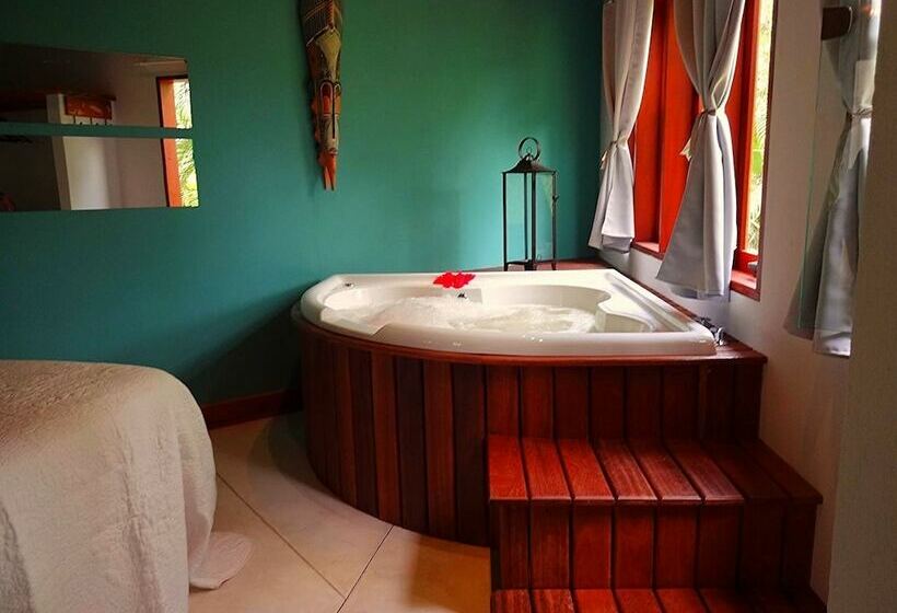 标准工作室, Recanto Das Andorinhas Studios