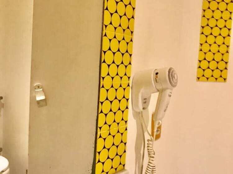 标准工作室, Recanto Das Andorinhas Studios