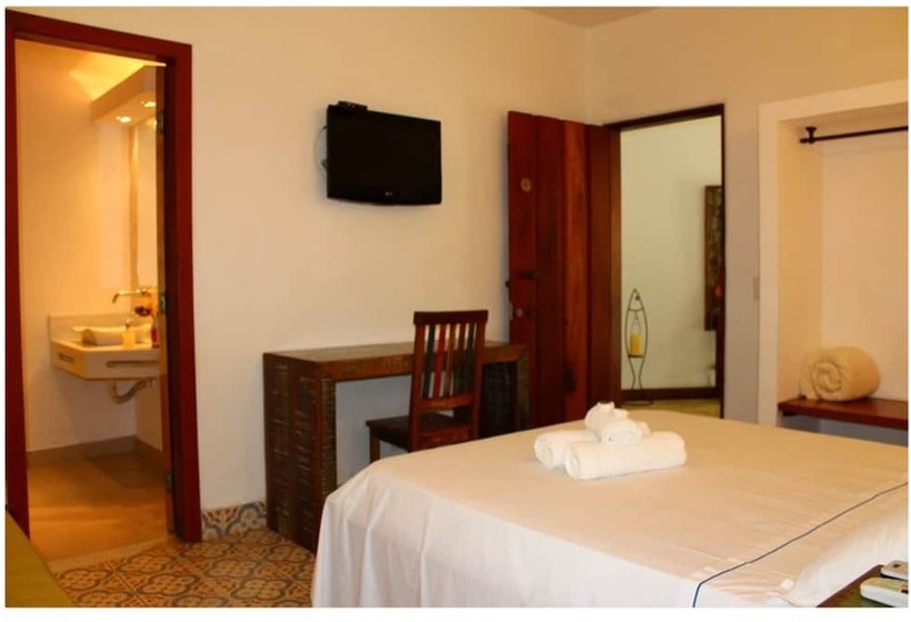 标准工作室, Recanto Das Andorinhas Studios