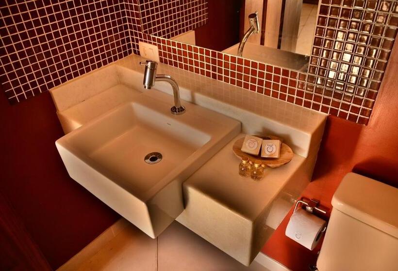 标准工作室带阳台, Recanto Das Andorinhas Studios