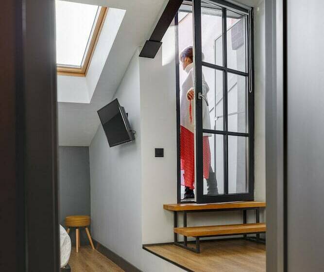 Family Suite, The Faces Petrogradskaya