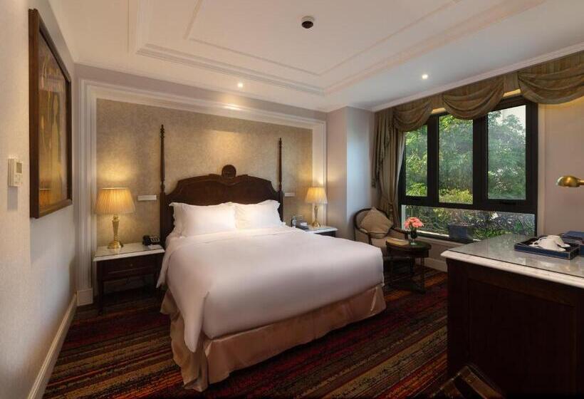 اتاق استاندارد تودرتو, The Lapis