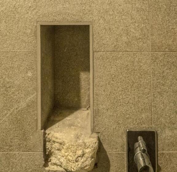 غرفة ديلوكس رباعية, Trinity Boutique