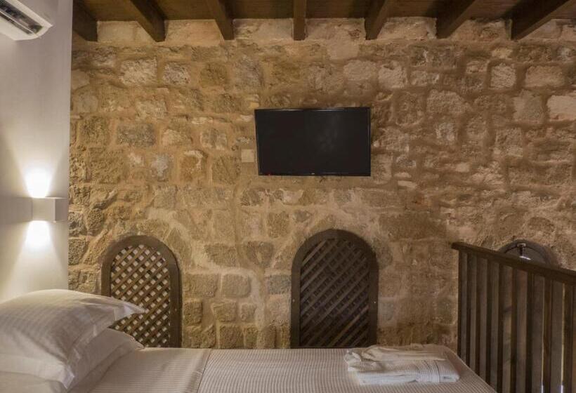 غرفة ديلوكس رباعية, Trinity Boutique