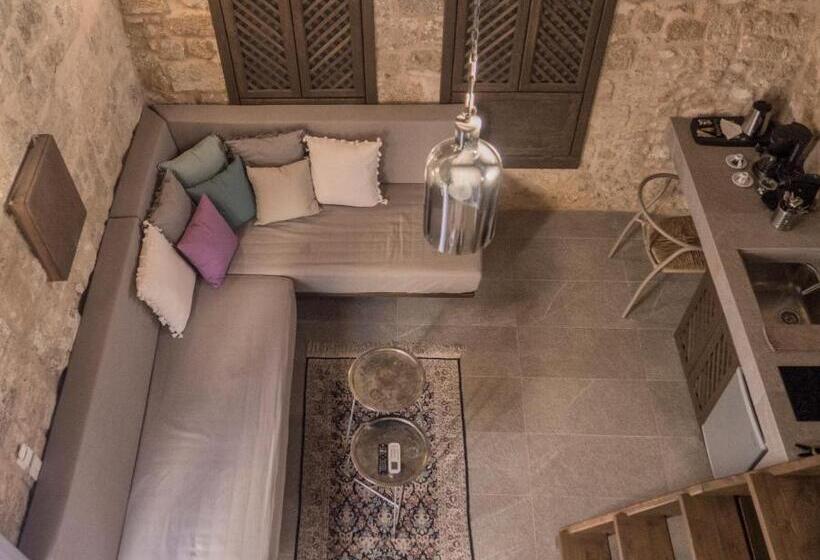 غرفة ديلوكس رباعية, Trinity Boutique