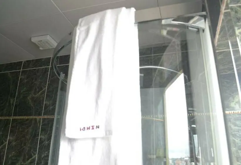 اتاق استاندارد, Noubou International