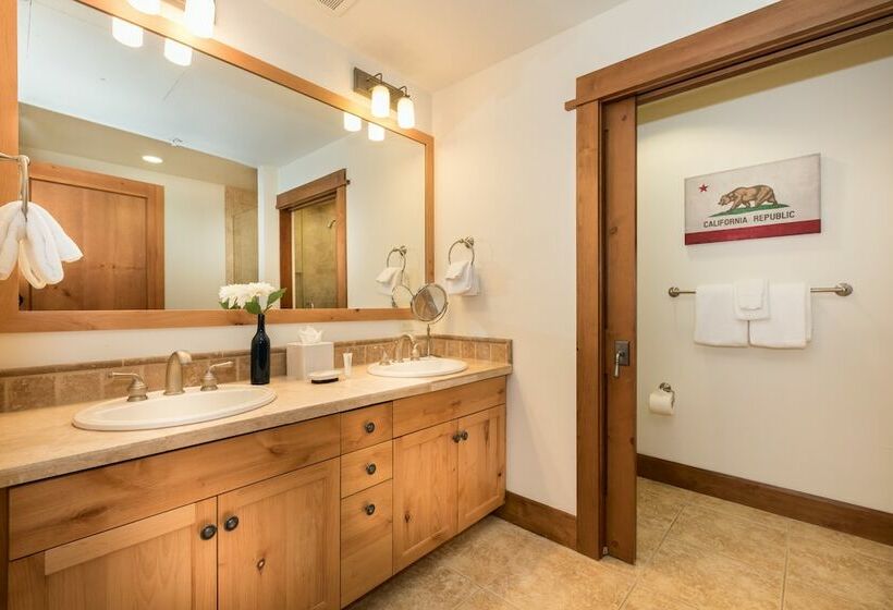 Апартаменты 2 Спальни, East West Hospitality Tahoe
