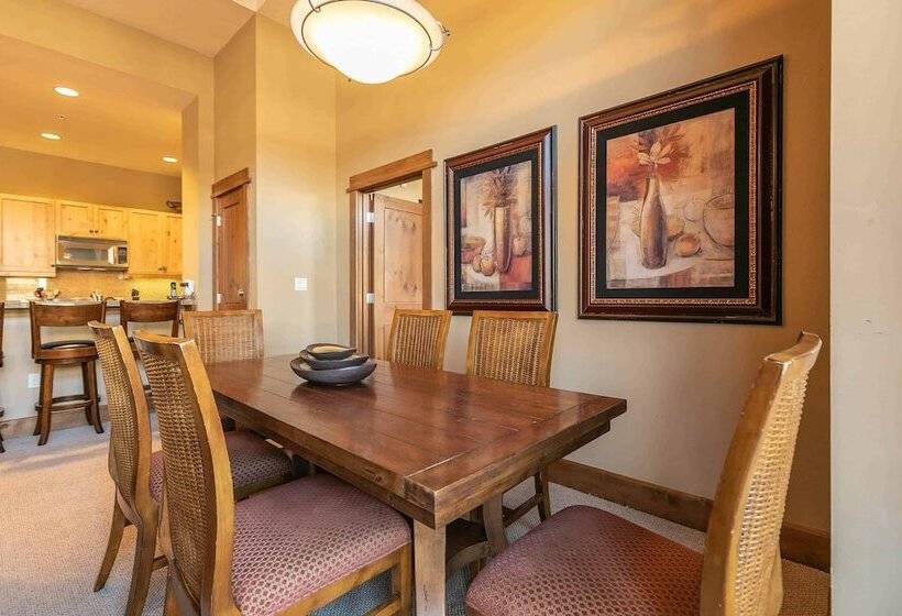 Апартаменты 2 Спальни, East West Hospitality Tahoe