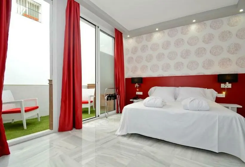 استودیو استاندارد با بالکن, The Zentral Arenal Suites