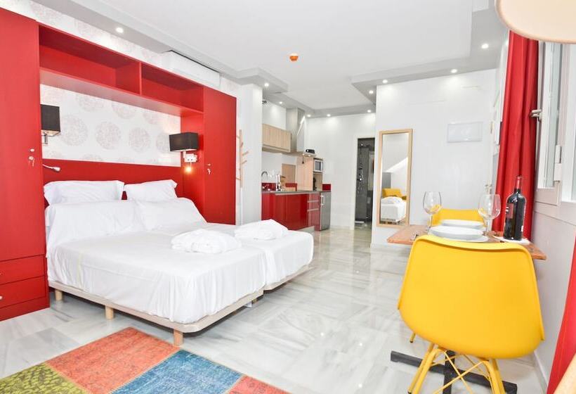 استودیوی استاندارد, The Zentral Arenal Suites